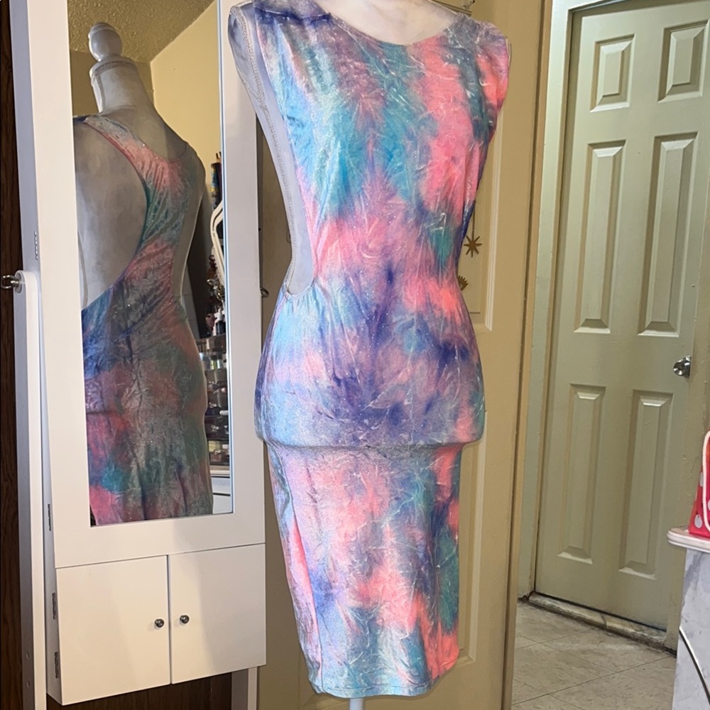 Colorful Tie-Dye Sleeveless Side boob Dress